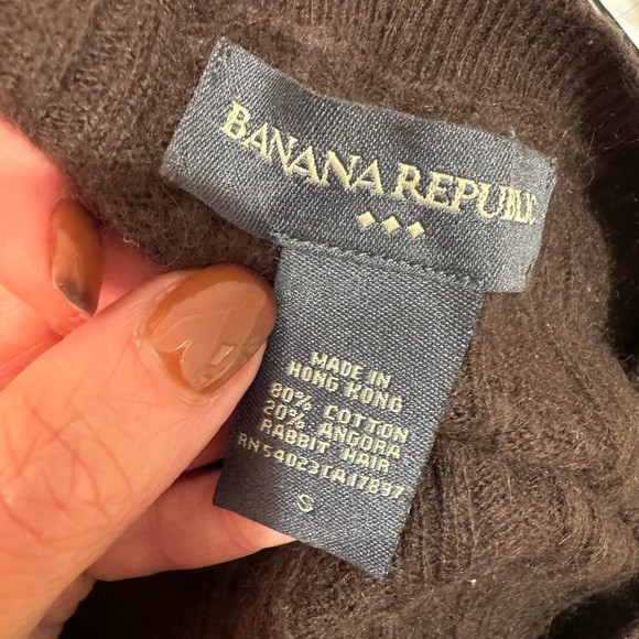 Soft Cable-knit Sweater 🥰 - Picture 4 of 4